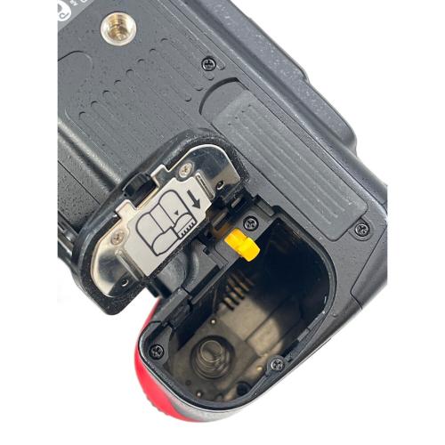 Nikon (ニコン) デジタル一眼レフカメラ D7000 ボディ