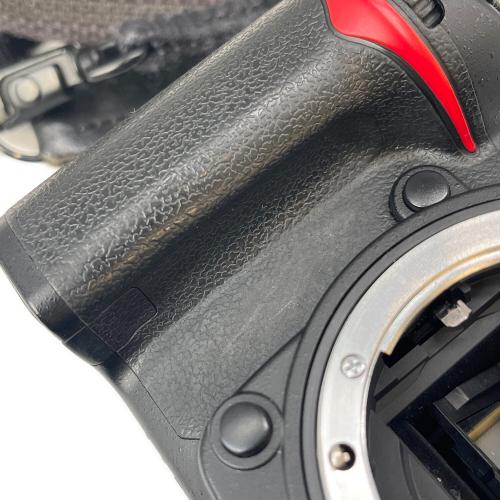 Nikon (ニコン) デジタル一眼レフカメラ D7000 ボディ