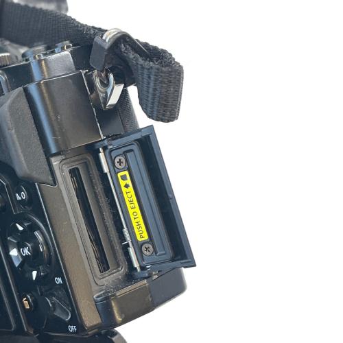 OLYMPUS (オリンパス) デジタル一眼レフカメラ OM-D E-M5