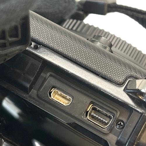 OLYMPUS (オリンパス) デジタル一眼レフカメラ OM-D E-M5