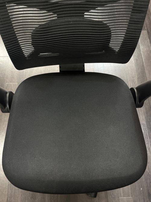 ニトリ オフィスチェア ブラック バジーオ