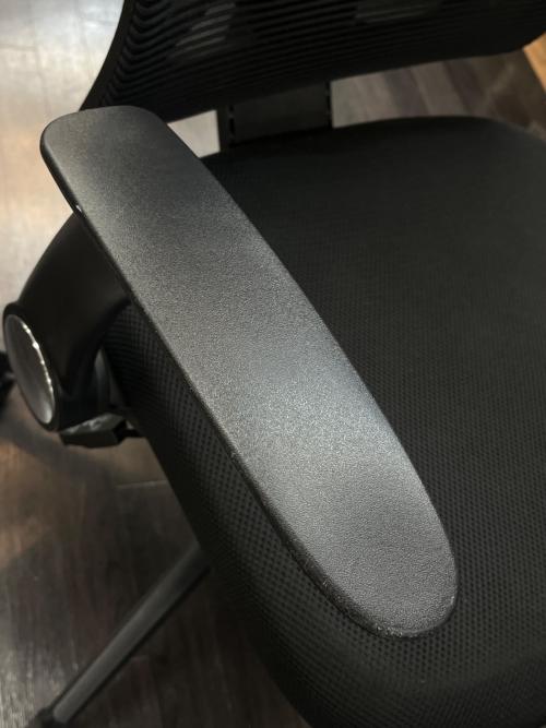 ニトリ オフィスチェア ブラック バジーオ