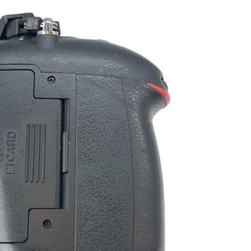 Nikon (ニコン) デジタル一眼レフカメラ D7100