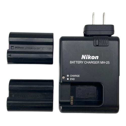 Nikon (ニコン) デジタル一眼レフカメラ D7100