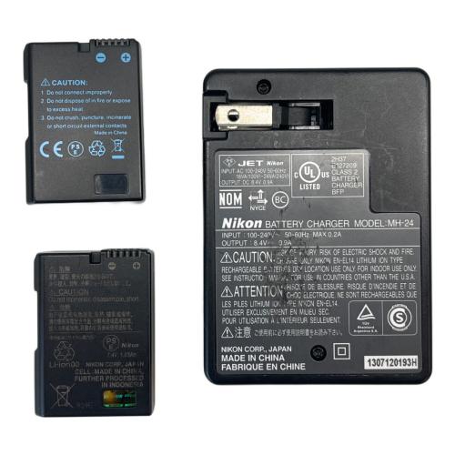 Nikon (ニコン) デジタル一眼レフカメラ D5200