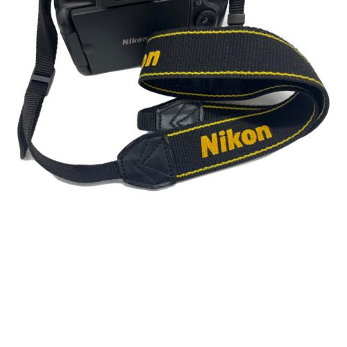 Nikon (ニコン) デジタル一眼レフカメラ D5200