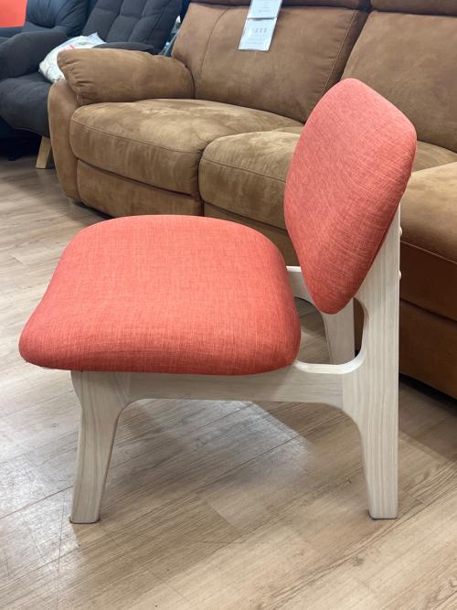 ニトリ イス レッド×ナチュラル 1Pチェア リラックス