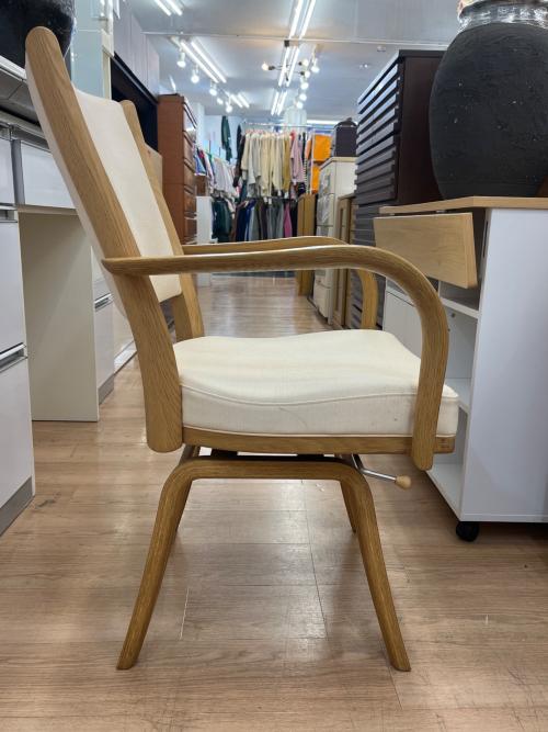 karimoku (カリモク) ダイニングチェアー 回転式 ナチュラル