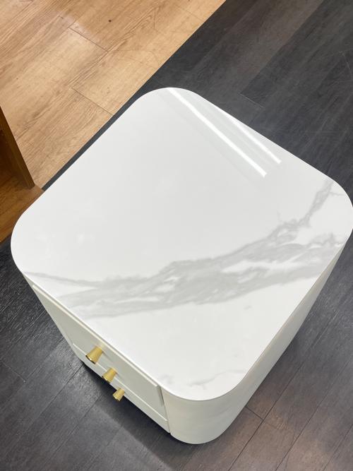 ベッドサイドチェスト ホワイト