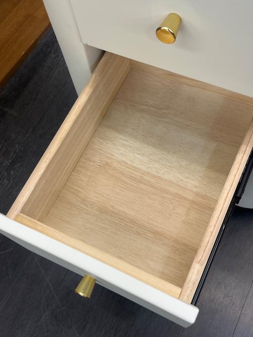 ベッドサイドチェスト ホワイト