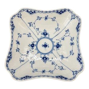 ROYAL COPENHAGEN (ロイヤル・コペンハーゲン) ボウル スクエア 約21cm ブルーフルーテッド・ハーフレース