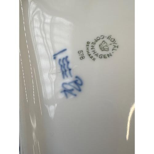 ROYAL COPENHAGEN (ロイヤル・コペンハーゲン) ボウル スクエア 約21cm ブルーフルーテッド・ハーフレース