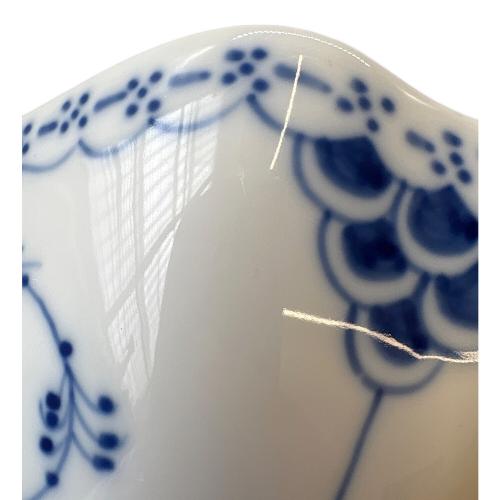 ROYAL COPENHAGEN (ロイヤル・コペンハーゲン) ボウル スクエア 約21cm ブルーフルーテッド・ハーフレース