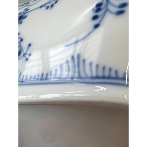 ROYAL COPENHAGEN (ロイヤル・コペンハーゲン) ボウル スクエア 約21cm ブルーフルーテッド・ハーフレース