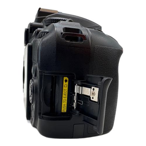 Nikon (ニコン) デジタル一眼レフカメラ D5300