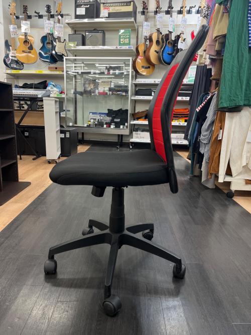 ニトリ ワークチェアー ブラック×レッド