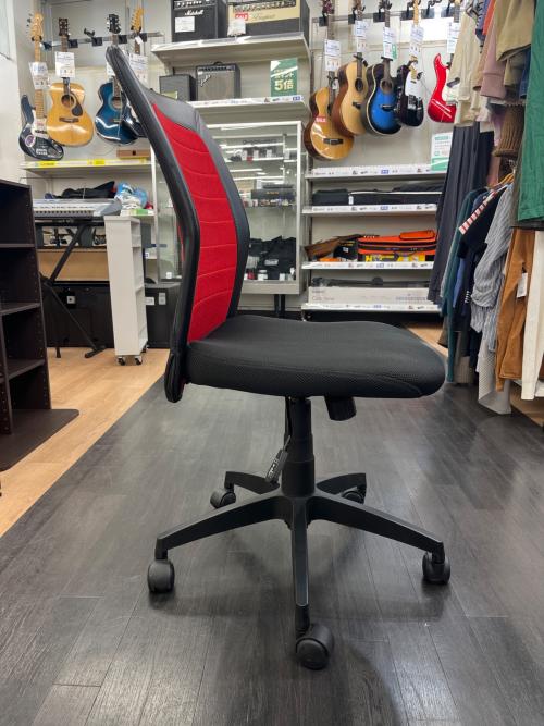 ニトリ ワークチェアー ブラック×レッド