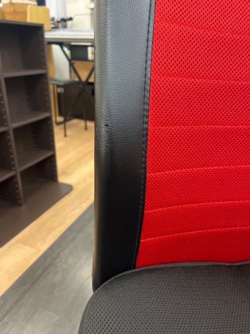 ニトリ ワークチェアー ブラック×レッド