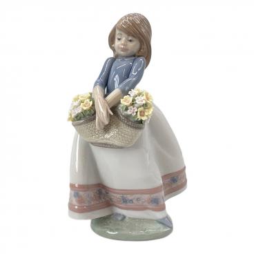 LLADRO (リヤドロ) フィギュリン 読書する貴婦人 ヨゴレ有｜トレファク