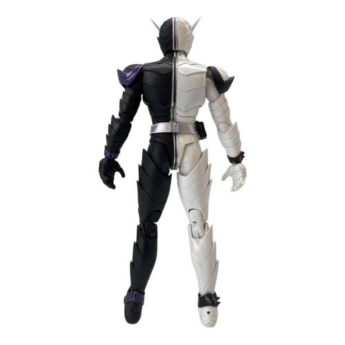 BANDAI (バンダイ) 仮面ライダーＷ ファングジョーカー フィギュア S.H.Figuarts