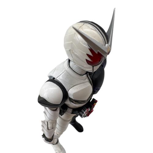 BANDAI (バンダイ) 仮面ライダーＷ ファングジョーカー フィギュア S.H.Figuarts