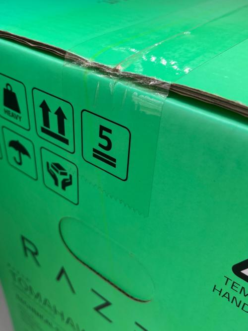 Razer (レイザー) Tomahawk Mini-ITX ゲーミングPCケース RC21-0140