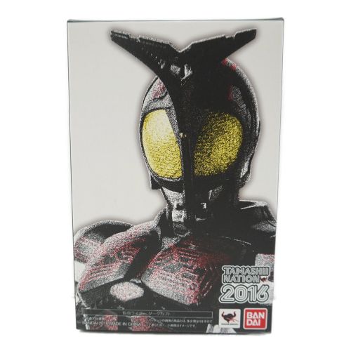 S.H.Figuarts(真骨彫製法) 仮面ライダーダークカブト  魂ネイション2016開催記念