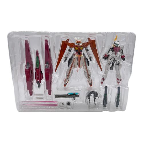 TAMASHII NATIONS  機動戦士ガンダム00 アリオスガンダム＆ＧＮアーチャー