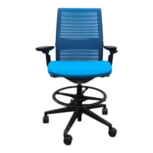 Steelcase (スチルケース) ハイバックチェアー スカイブルー ひじ掛け付き