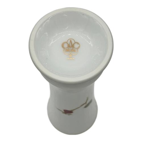 大倉陶園 (オオクラトウエン) 花器　一輪挿し