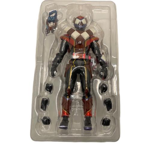 S.H.Figuarts (エスエイチフィギュアーツ) 仮面ライダーヴァレン チョコドンフォーム