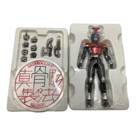 真骨彫)S.H.Figuarts 仮面ライダーカブト ライダーフォーム 10th