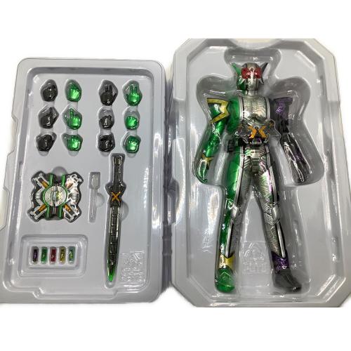 (真骨彫)S.H.Figuarts仮面ライダーW サイクロンジョーカーエクストリーム