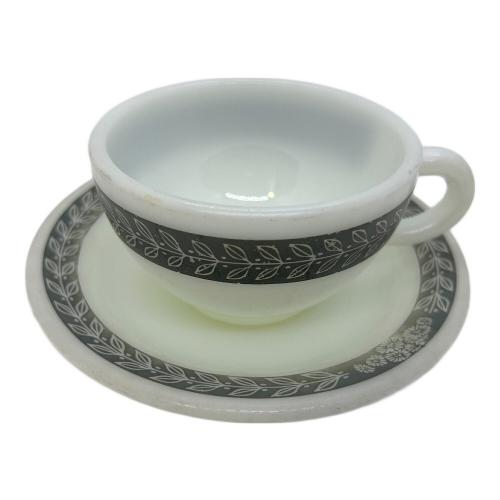 Pyrex (パイレックス) カップ&ソーサー オールドパイレックス グレーローレル