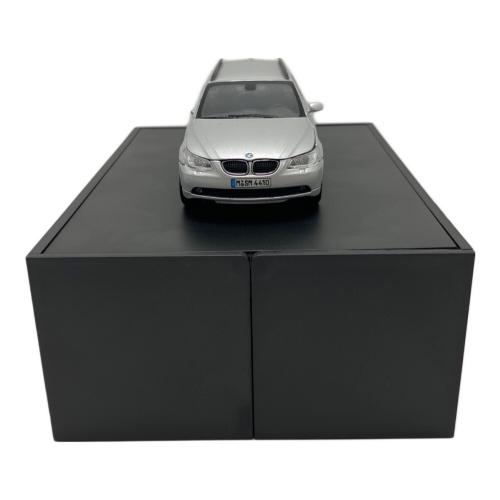 BMW 5ER TOURING ミニカー