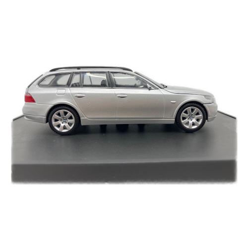 BMW 5ER TOURING ミニカー