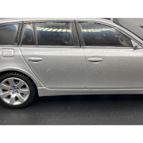 BMW 5ER TOURING ミニカー