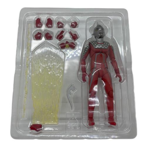 S.H.Figuarts (エス・エイチ・フィギュアーツ) ウルトラセブン