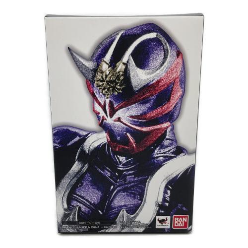 BANDAI (バンダイ) S.H.Figuarts(真骨彫製法) 仮面ライダー響鬼 ノンスケールフィギュア