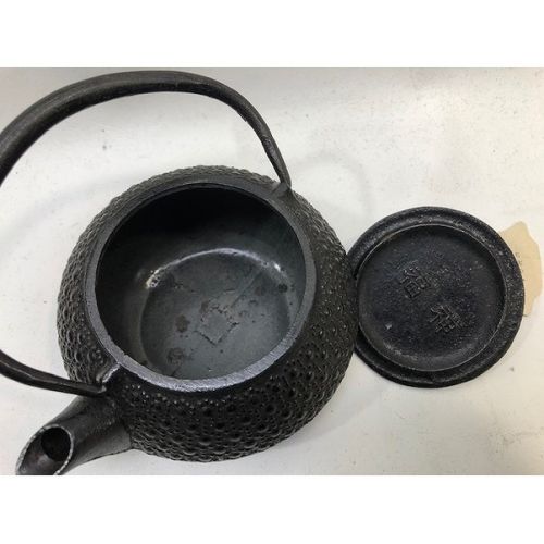 南部鉄器 (ナンブテッキ) 鉄瓶 未使用品