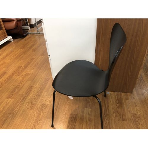 Fritz Hansen (フリッツハンセン) セブンチェア ブラック