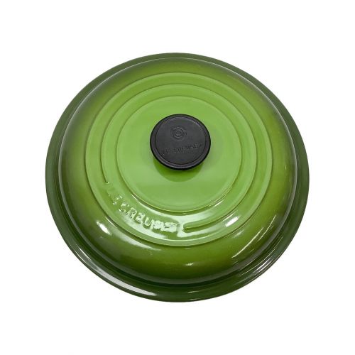 LE CREUSET (ルクルーゼ) オーバル グリーン