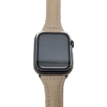 Apple (アップル) Apple Watch Nike SE MKQ33J/A GPSモデル ケースサイズ:40㎜ 〇 バッテリー:Aランク(99%) HP1GR0YVQ1N1
