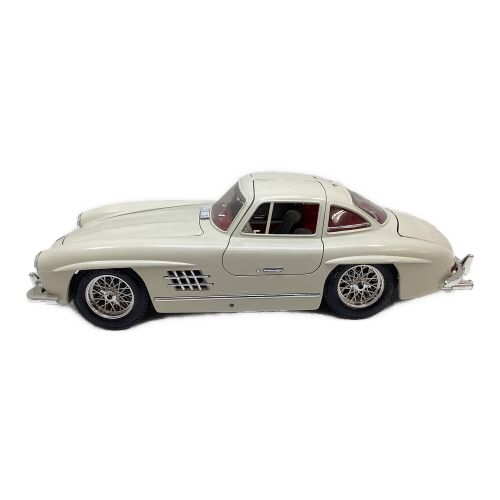 burago (ブラーゴ) モデルカー 1/18MERCEDES 300SL1954