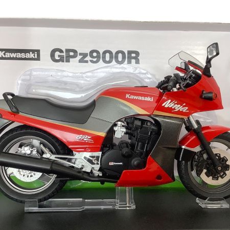 109212 完成品バイク 1/12 KAWASAKI GPZ900R 赤/灰