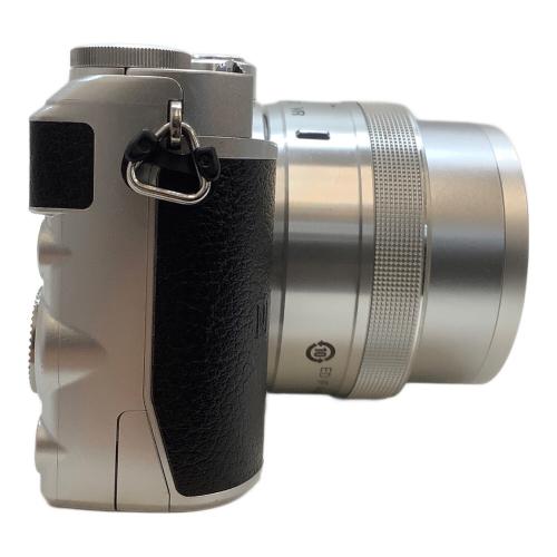 Nikon (ニコン) デジタル一眼レフカメラ 1 J5 2081万画素(有効画素) 13.2mm×8.8mm CMOS SDカード対応 標準：ISO160～12800 約60コマ/秒 1/16000～30秒 23048940