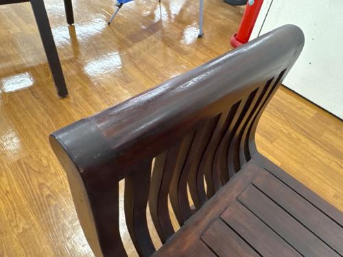 カルティニベンチ ブラウン