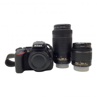 Nikon (ニコン) デジタル一眼レフカメラ ダブルズームレンズキット D5600 2478万画素(総画素) APS-C 専用電池 ISO100～25600 約5コマ/秒 1/4000～30秒 2097169