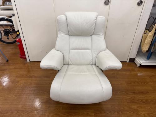karimoku (カリモク) リクライニングチェアー ホワイト×ナチュラル 162 オットマン付 RU0106E800 本革 THE FIRST