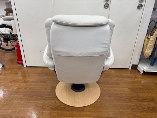 karimoku (カリモク) リクライニングチェアー ホワイト×ナチュラル 162